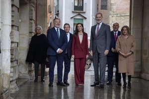 Los Reyes descubren la singularidad del nuevo hospital de Cuenca, concebido por los propios facultativos