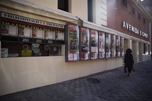 La sala Berlanga de Madrid proyecta 'Segundo premio', 'Los destellos' o 'Volveréis' en su ciclo de cine por Navidad