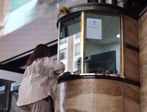 Las salas de cine dejaron de ingresar unos 500.000 euros este lunes, según el sector