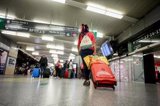 Renfe garantiza la devolución de los equipajes de los trenes evacuados tras el apagón del lunes