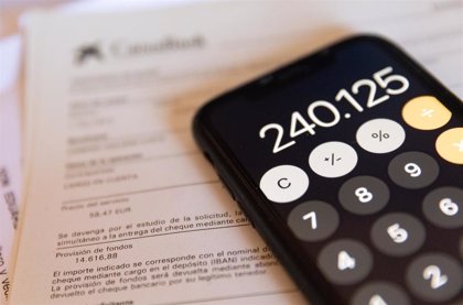 Los Premios Vicent Caselles 2025 reconocen la excelencia de los hallazgos matemáticos de seis jóvenes científicos