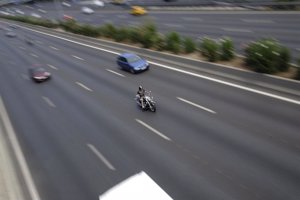 La Fundación RACE ofrece un decálogo con consejos para un viaje seguro durante la operación salida
