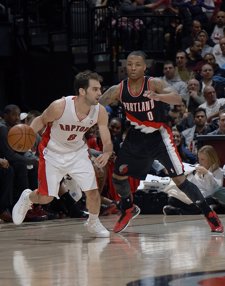 José Manuel Calderón (Toronto Raptors) contra Portland Trail Blazers