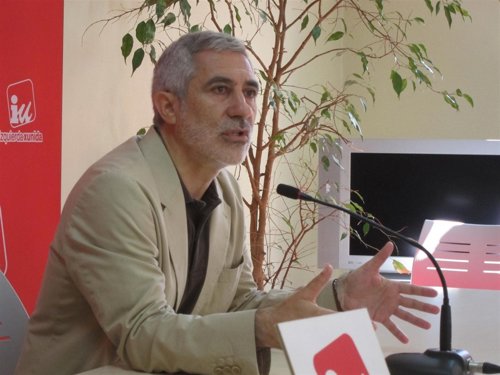 Gaspar Llamazares.