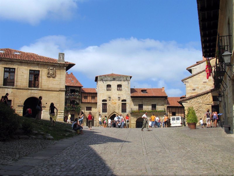 Los 35 Pueblos más Bonitos de España se reunirán el viernes en Santillana del Mar (Cantabria) para hacer balance