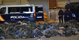 Ropa militar incautada