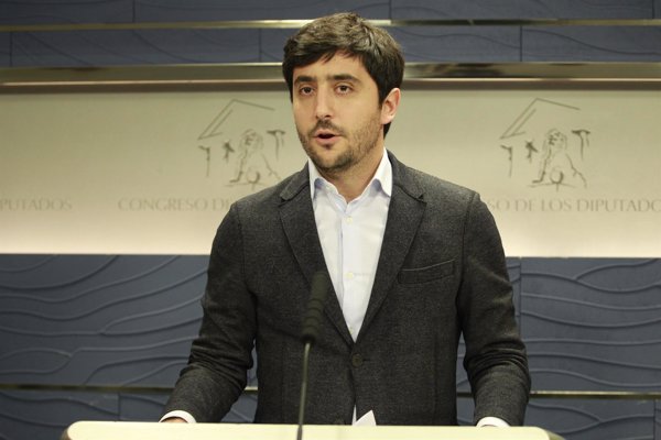 Ciudadanos avisa a Podemos e IU del parecido de dos de sus propuestas con medidas que planteó C's