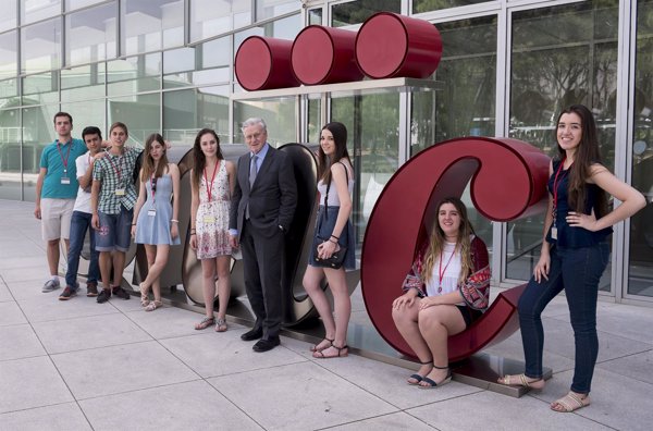 El CNIC selecciona ocho estudiantes de Bachillerato para su programa 'Acércate' de futuros investigadores