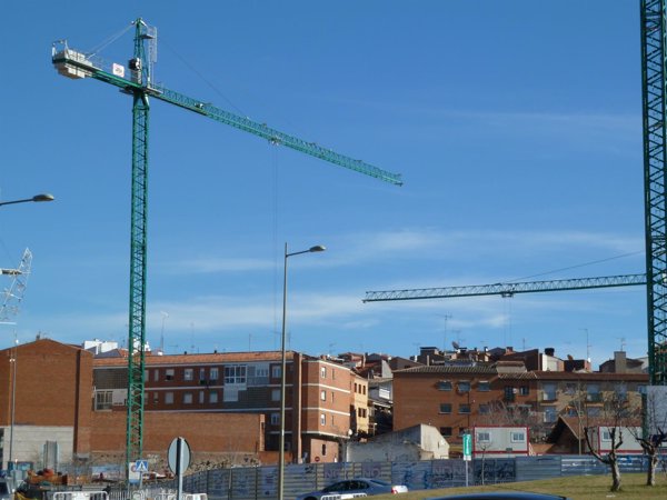 La construcción de viviendas aumentará un 21,4% este año y un 15,7% en 2017, según DBK