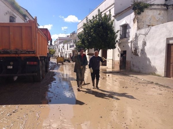 Protección Civil avisa por lluvias de hasta 15 l/m2 en un hora en Extremadura, Andalucía, C-LM, Cataluña y Baleares