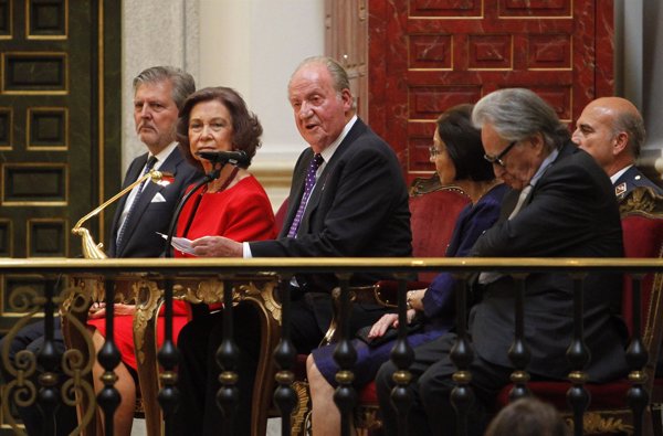Los Reyes Juan Carlos y Sofía coincidirán el lunes en su primer acto oficial en seis meses