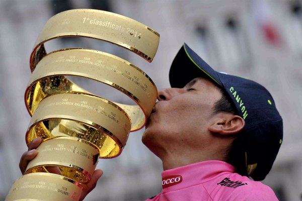 El Movistar Team confirma que Nairo Quintana doblará Giro y Tour