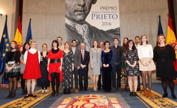 La Reina Letizia preside la entrega del Premio Tomás Francisco Prieto 2016 al artista Mitsuo Miura