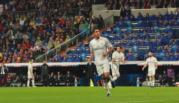 Varane se une a la lista de ausencias del Real Madrid en Vigo