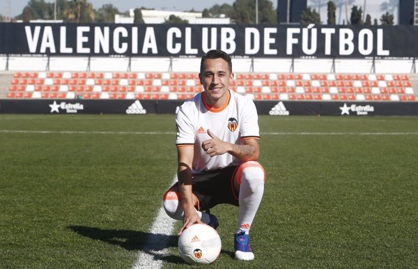 Orellana se estrena en la lista del Valencia ante el Eibar