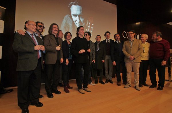 Vicente Amigo presenta su último disco, 'Memoria de los sentidos', junto a amigos y responsables políticos