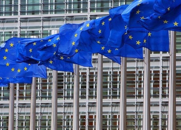 Eurodiputados piden a Bruselas que no renueve la autorización del glifosato en la UE