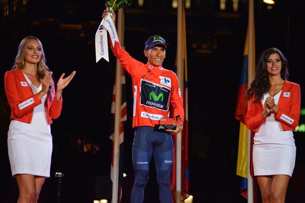 El Movistar Team desmiente que Nairo Quintana haya sufrido un accidente