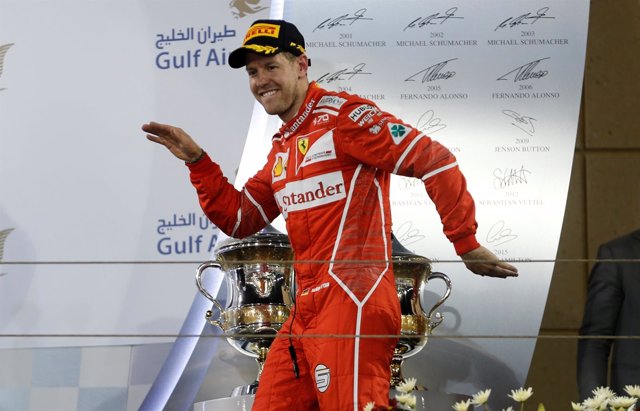Vettel manda en Baréin, Sainz y Alonso abandonan