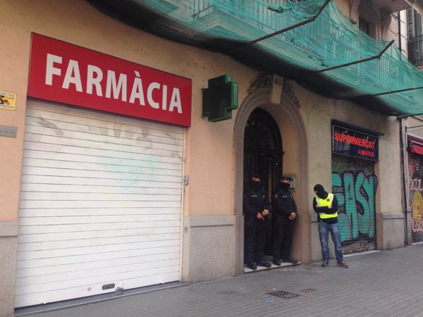 Varias detenciones y 12 registros en la operación antiyihadista de Mossos en Barcelona