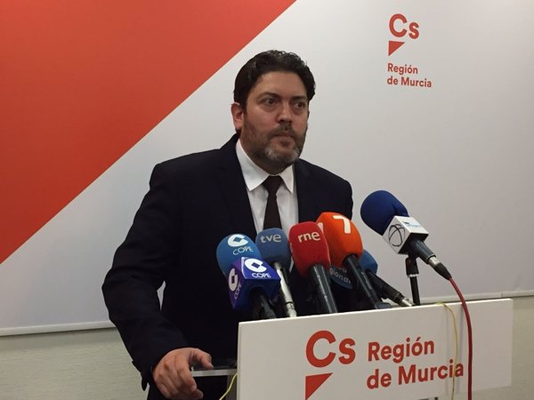 Cs de Murcia propone una abstención 