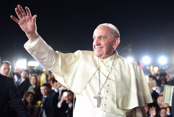 El Papa dice que un buen sacerdote no reza como un 
