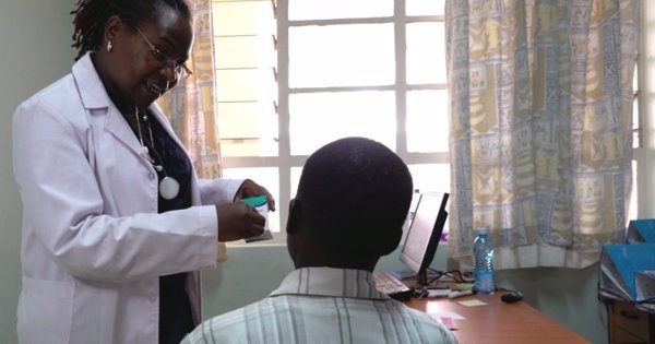 Kenia será el primer país de África en distribuir un fármaco genérico entre los enfermos de VIH
