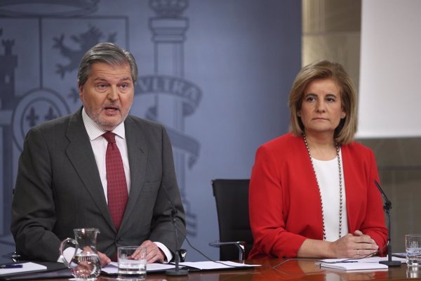 El Gobierno elogia la actuación en el fuego de Doñana y pide a los ciudadanos 