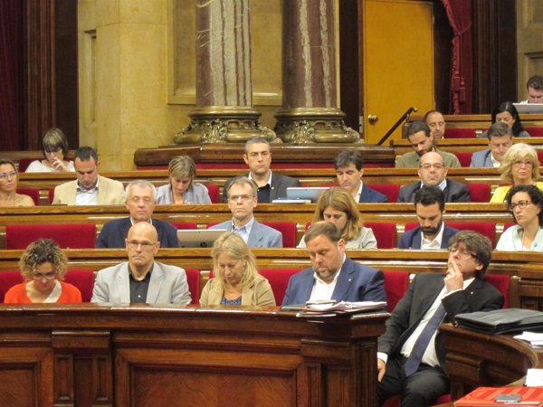 JxSí y la CUP podrían perder la mayoría en el Parlamento catalán si hay elecciones, según el CEO