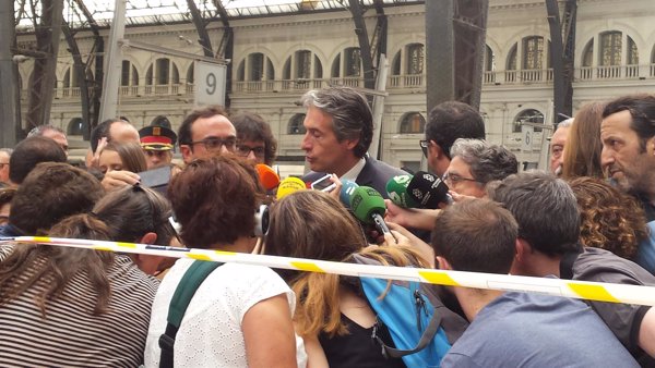 El ministro de Fomento asegura que el tren pasó la última revisión hace diez días