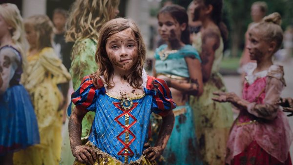 Disney lanza la campaña de fotografía #DreamBigPrincess para animar a niñas de todo el mundo 