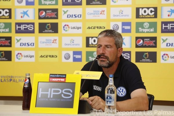 Manolo Márquez dimite como técnico de la UD Las Palmas