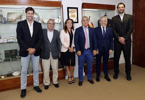 Alejandro Blanco recibe a los nuevos presidentes de las Comisiones del COE