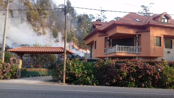 El PSOE exige al Gobierno medidas extraordinarias para paliar los daños del fuego en el noroeste de España