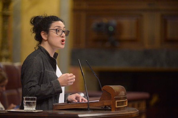 Parlamentarias de En Comú critican la negativa de Puigdemont a comparecer en el Senado