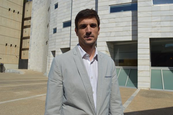 El alcalde exsocialista de Gimenells ficha por el PP e irá de 2 por Lleida