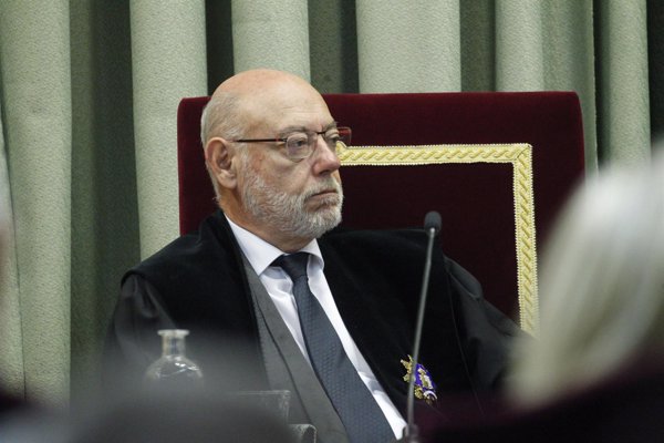 Muere el fiscal general del Estado, José Manuel Maza, por una infección