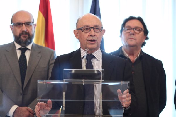 (Am)Hacienda y sindicatos fijarán unos criterios generales para el plan de estabilización de 250.000 interinos