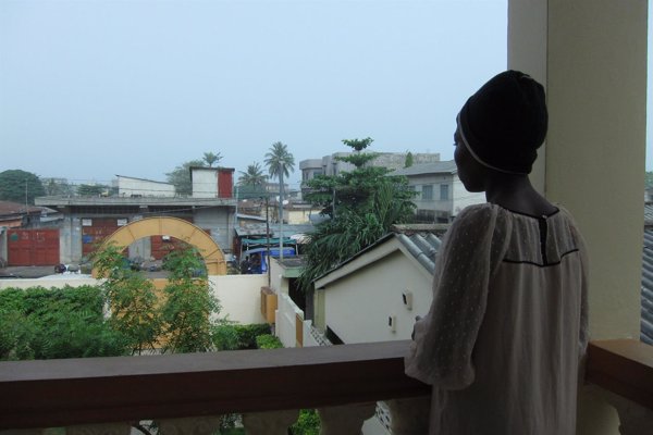 Madres adolescentes de Cotonou (Benín), víctimas de abuso y rechazo, encuentran acogida en la Maison du Soleil