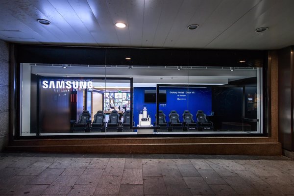 Samsung inaugura su mayor tienda de España en el Corte Inglés de Callao (Madrid), con 1.200 m2