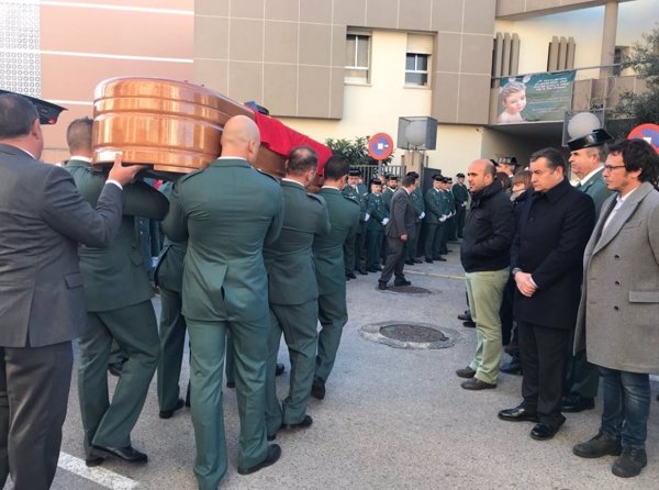 Último adiós en Chipiona al guardia civil gaditano asesinado en Teruel el jueves