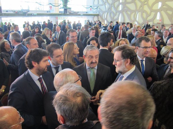 Rajoy se compromete a impulsar el Pacto Nacional del Agua con especial atención a las cuencas deficitarias