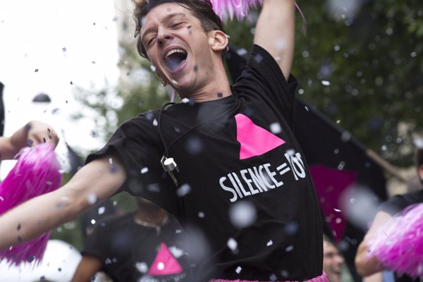 Pérez Biscayart, activista contra la indiferencia hacia el sida en '120 pulsaciones por minuto': 
