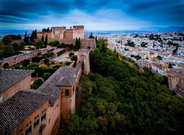 La Alhambra bate récord de visitas con 2,7 millones y se sitúa 