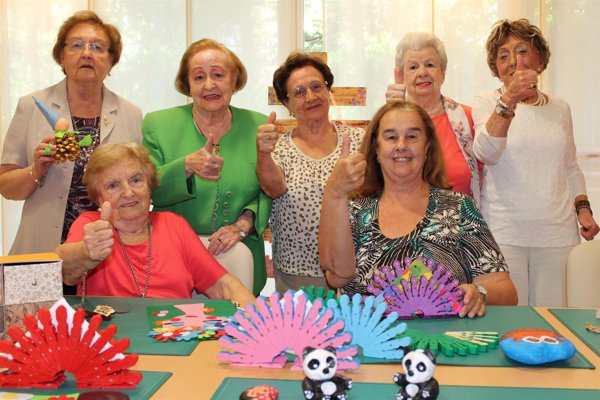 Más de 100 ancianos de Madrid recaudan 12.600 euros para los niños con cáncer