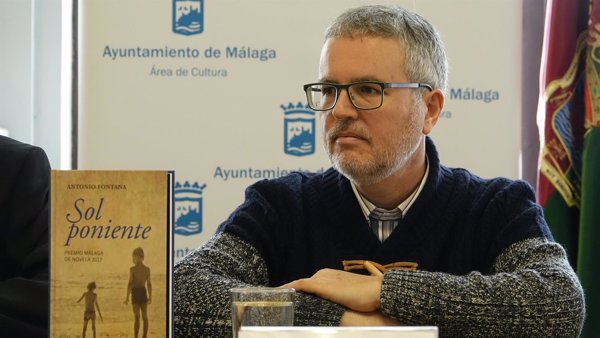 Presentada la obra 'Sol poniente', del malagueño Antonio Fontana, ganador del XI Premio Málaga de Novela
