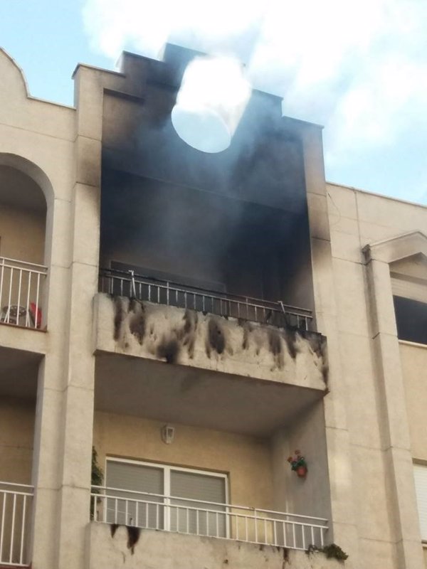 Fallece un bebé de seis meses en el incendio de una vivienda en Albolote (Granada)