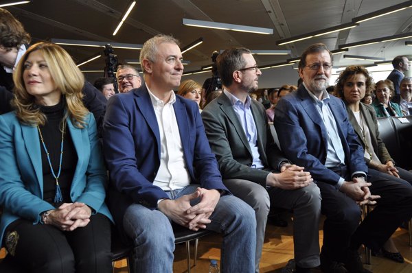 Rajoy anuncia que el tren EVA tendrá parada en Zaragoza