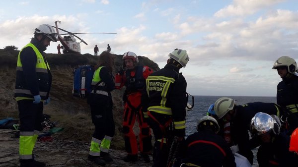 Hallado el cuerpo de un joven en los acantilados de Cabo Menor (Santander)