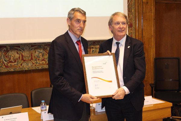 La Fundación Jiménez Díaz recibe el Reconocimiento de Excelencia en Gestión EFQM 5 Stars 650+